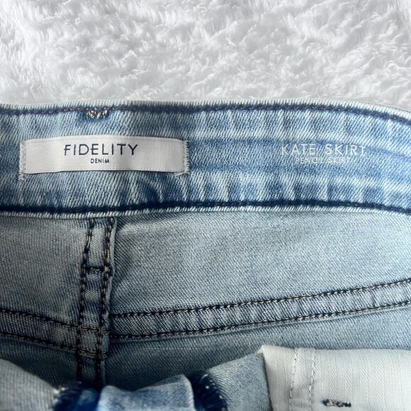 Fidelity Denim Kate Skirt Women’s Pencil Jean Blue Light Wash Size 27 NWT $188 - Picture 5 of 9